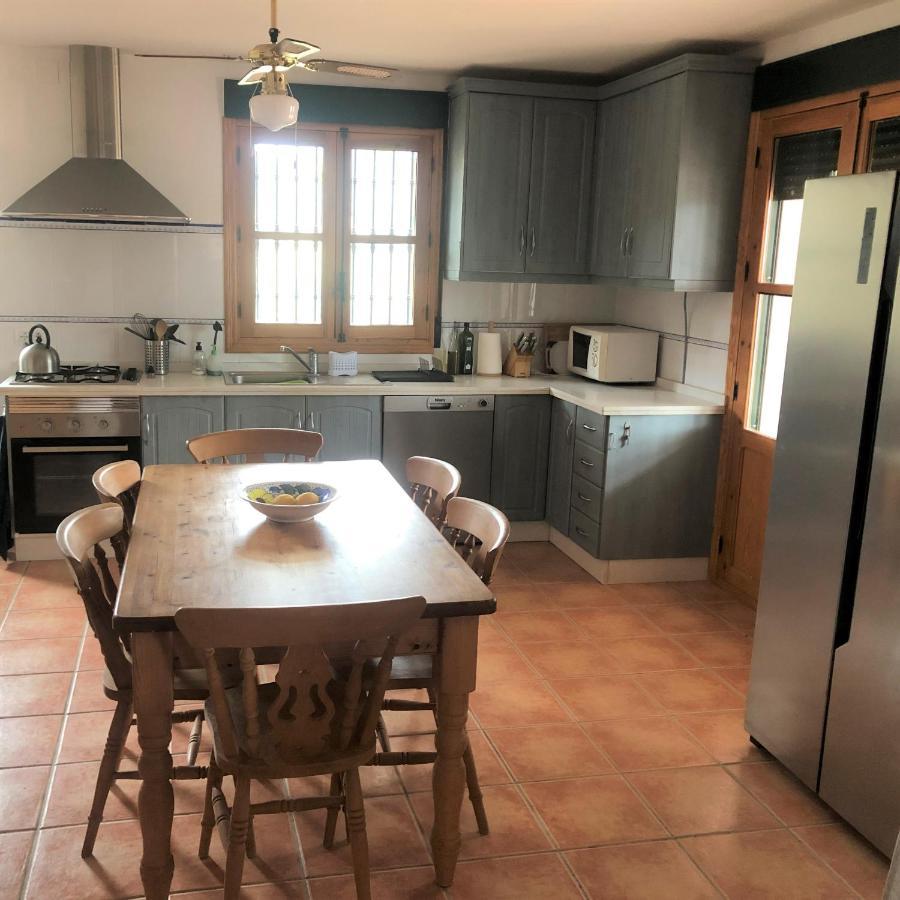 Cortijo Rocas Altas Villa Iznajar Ngoại thất bức ảnh